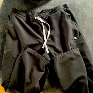 Figs black scrub pants